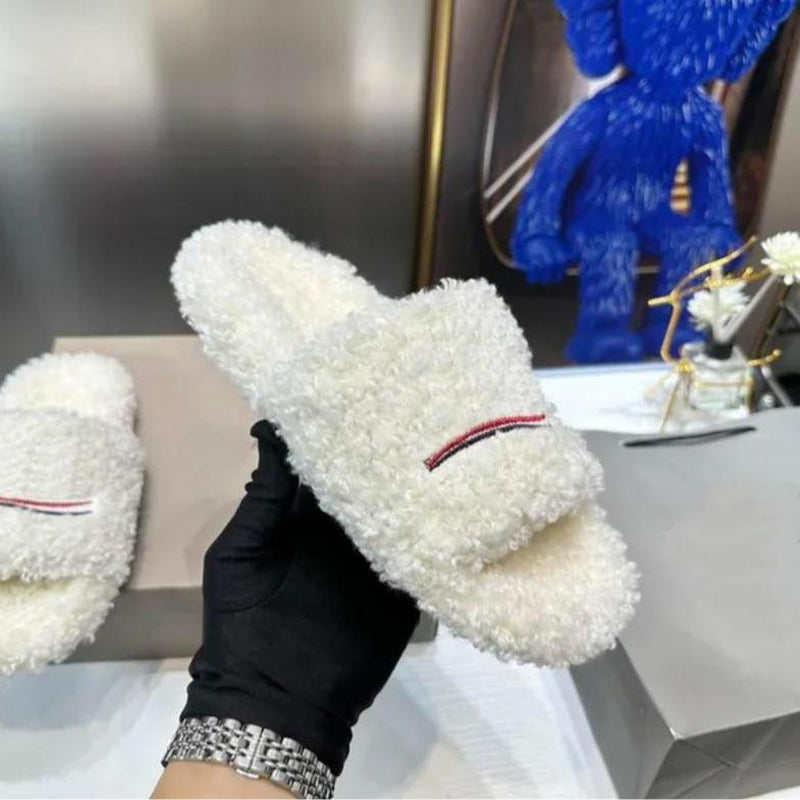 2025 Men Women Slippers Ladies Winter Fur Fluffy Furry Warm Letters Sandals Comfortable Fuzzy Girl Flip Flop Slipper