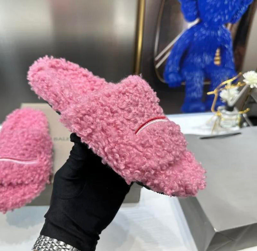 2025 Men Women Slippers Ladies Winter Fur Fluffy Furry Warm Letters Sandals Comfortable Fuzzy Girl Flip Flop Slipper