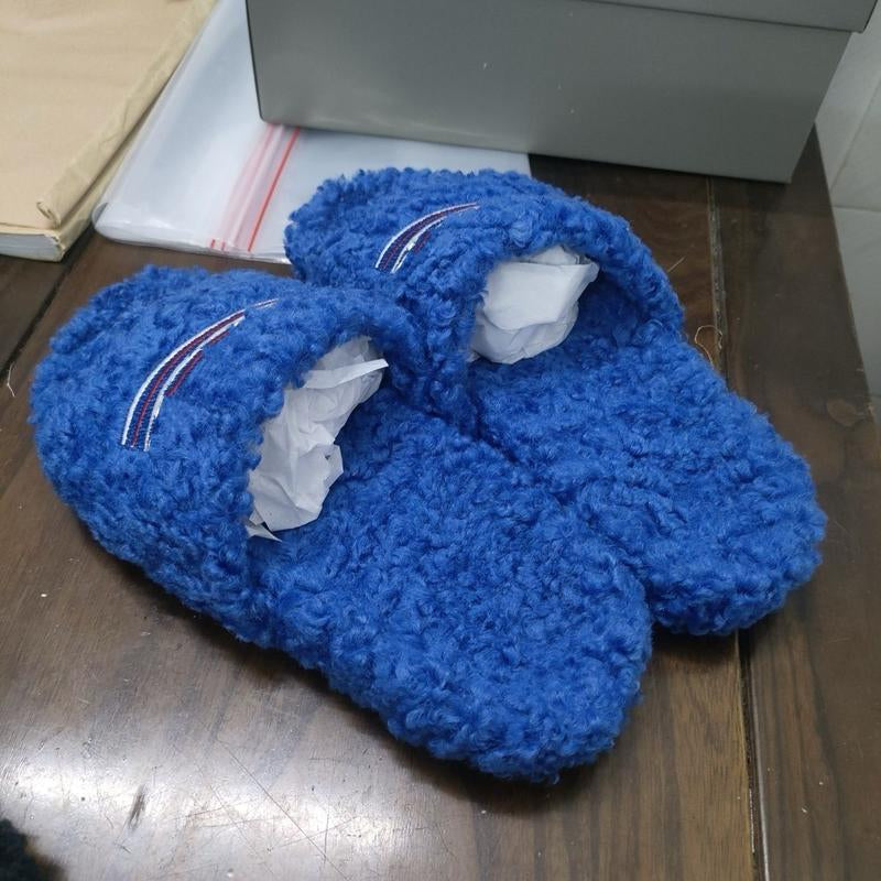 2025 Men Women Slippers Ladies Winter Fur Fluffy Furry Warm Letters Sandals Comfortable Fuzzy Girl Flip Flop Slipper