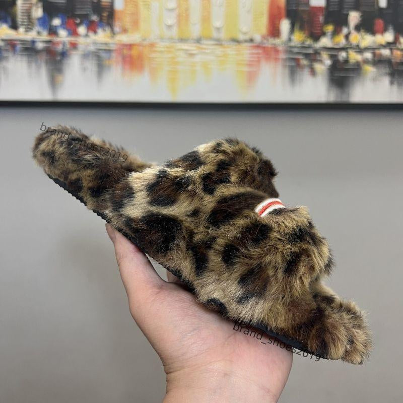 2025 Men Women Slippers Ladies Winter Fur Fluffy Furry Warm Letters Sandals Comfortable Fuzzy Girl Flip Flop Slipper